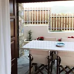 Kaia 1
